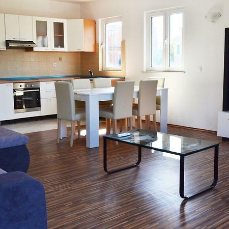 Apartman Ana Srima Εξωτερικό φωτογραφία